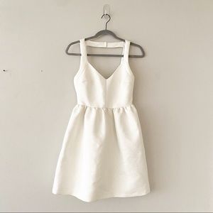 Zara Sleeveless White Embroidered Floral Dress S